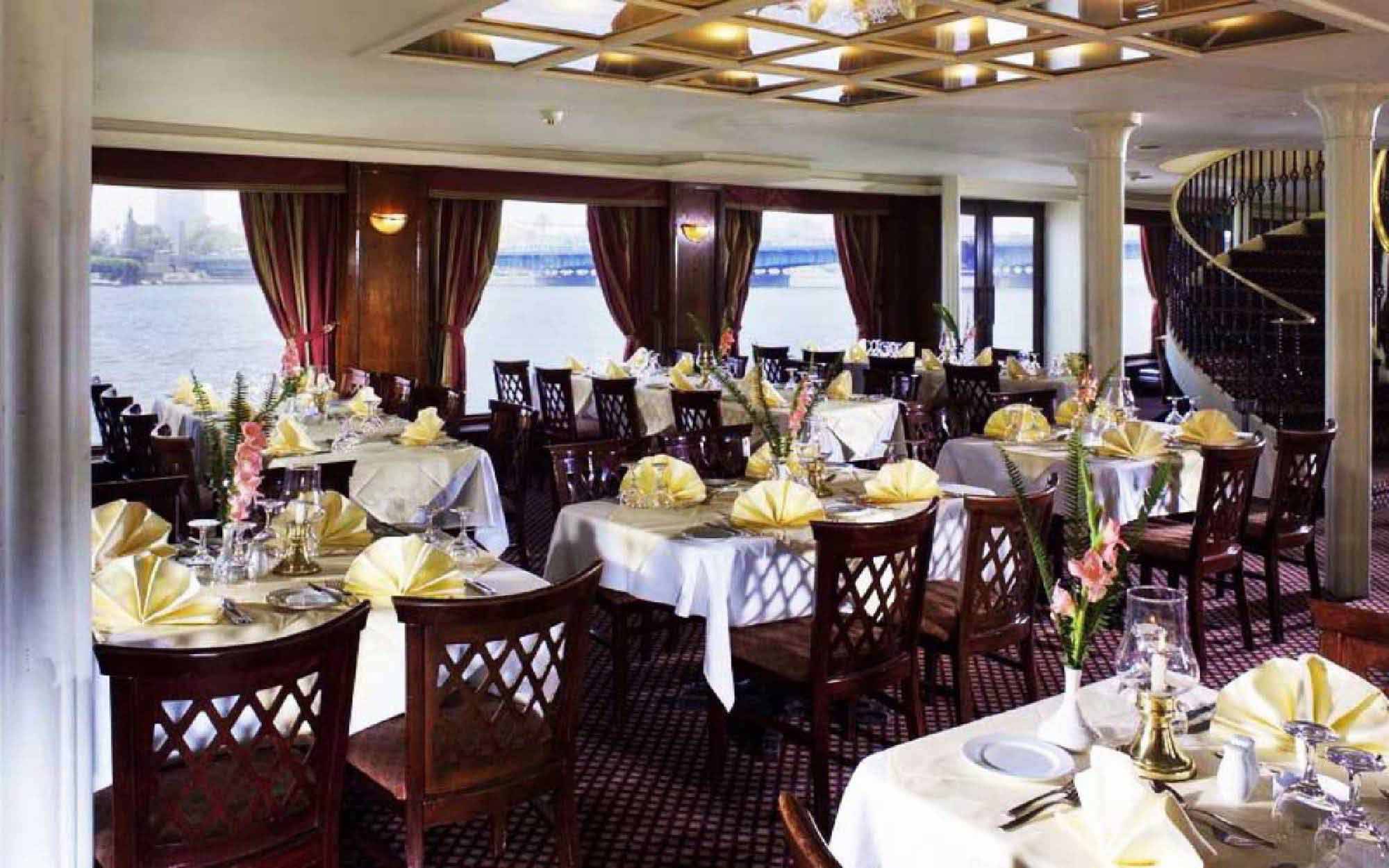 Dinner cruise on the Nile in cairo for 2 hours sailing trips relaxing and enjoy the belly dancing show & traditional Tanoura Show.